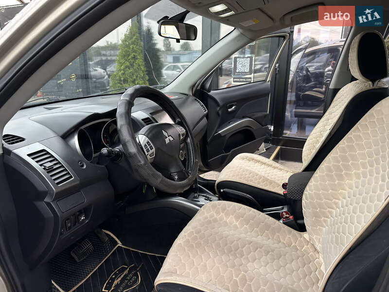 Внедорожник / Кроссовер Mitsubishi Outlander 2009 в Харькове