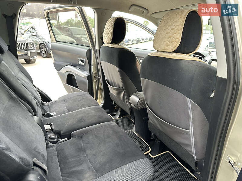 Внедорожник / Кроссовер Mitsubishi Outlander 2009 в Харькове