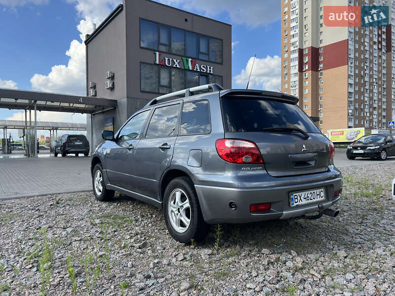 Внедорожник / Кроссовер Mitsubishi Outlander 2007 в Киеве