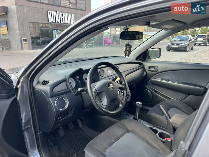 Внедорожник / Кроссовер Mitsubishi Outlander 2007 в Киеве