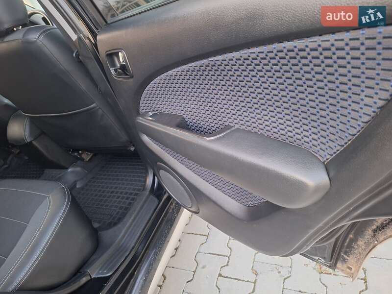 Внедорожник / Кроссовер Mitsubishi Outlander 2008 в Черновцах