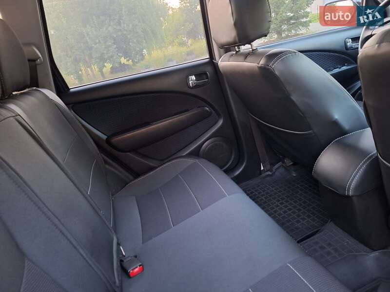 Внедорожник / Кроссовер Mitsubishi Outlander 2008 в Черновцах