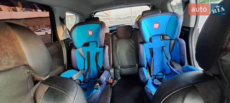 Позашляховик / Кросовер Mitsubishi Outlander 2012 в Львові