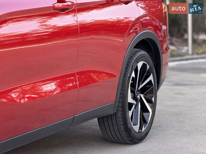 Позашляховик / Кросовер Mitsubishi Outlander 2021 в Тернополі