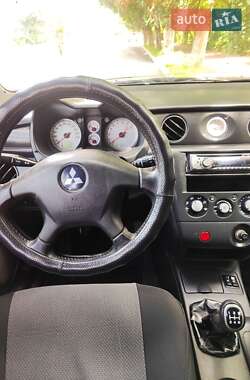 Внедорожник / Кроссовер Mitsubishi Outlander 2007 в 