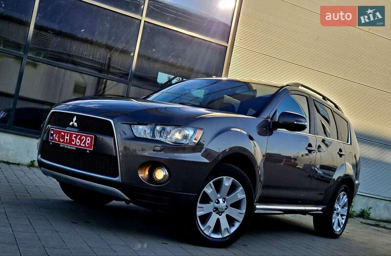 Внедорожник / Кроссовер Mitsubishi Outlander 2012 в Ивано-Франковске