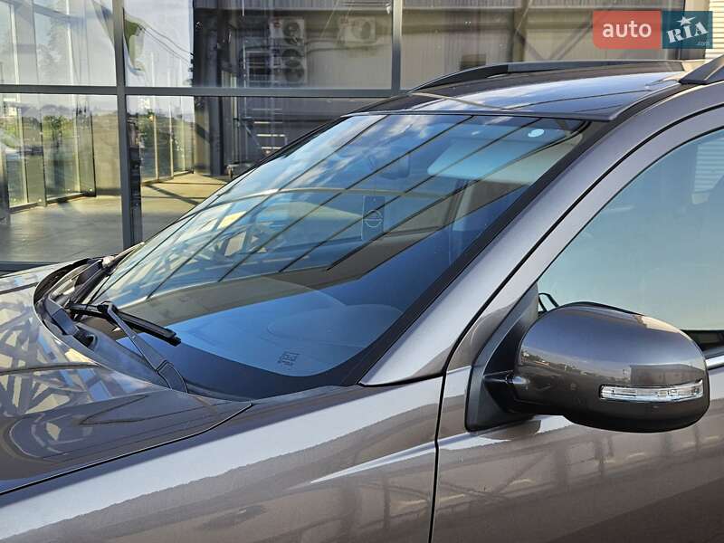 Внедорожник / Кроссовер Mitsubishi Outlander 2012 в Ивано-Франковске