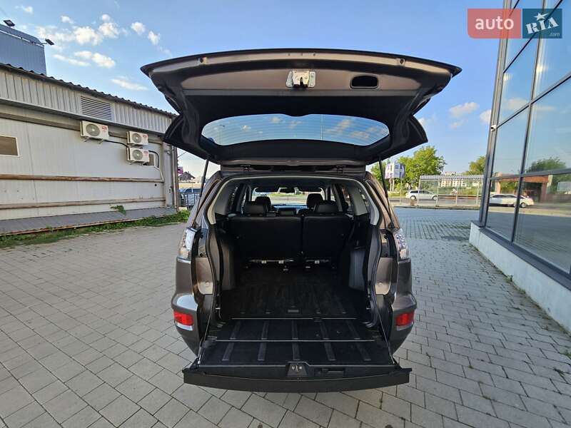 Внедорожник / Кроссовер Mitsubishi Outlander 2012 в Ивано-Франковске