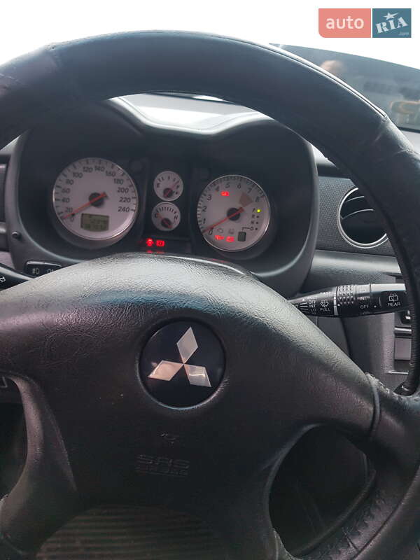 Позашляховик / Кросовер Mitsubishi Outlander 2008 в Маневичах