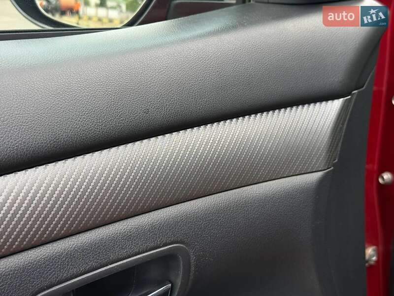 Внедорожник / Кроссовер Mitsubishi Outlander 2014 в Кривом Роге