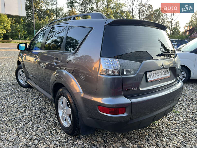 Внедорожник / Кроссовер Mitsubishi Outlander 2011 в Коломые