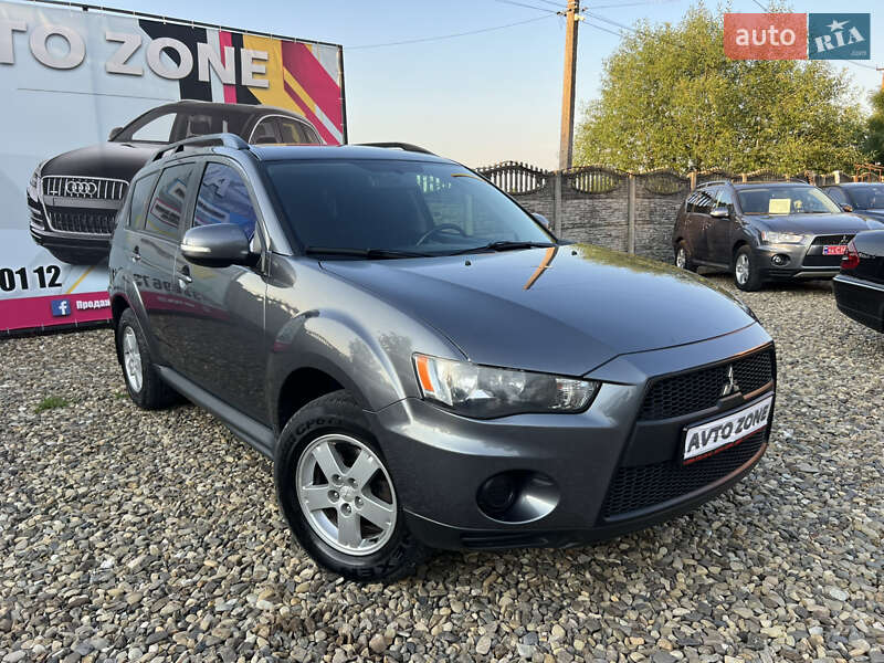 Внедорожник / Кроссовер Mitsubishi Outlander 2011 в Коломые