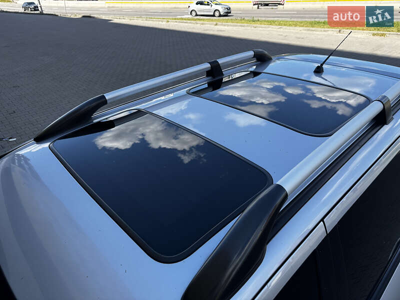 Внедорожник / Кроссовер Mitsubishi Outlander 2003 в Киеве