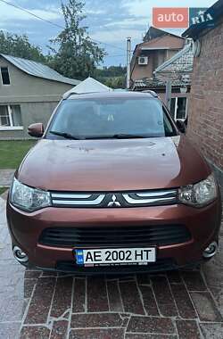 Внедорожник / Кроссовер Mitsubishi Outlander 2013 в Днепре