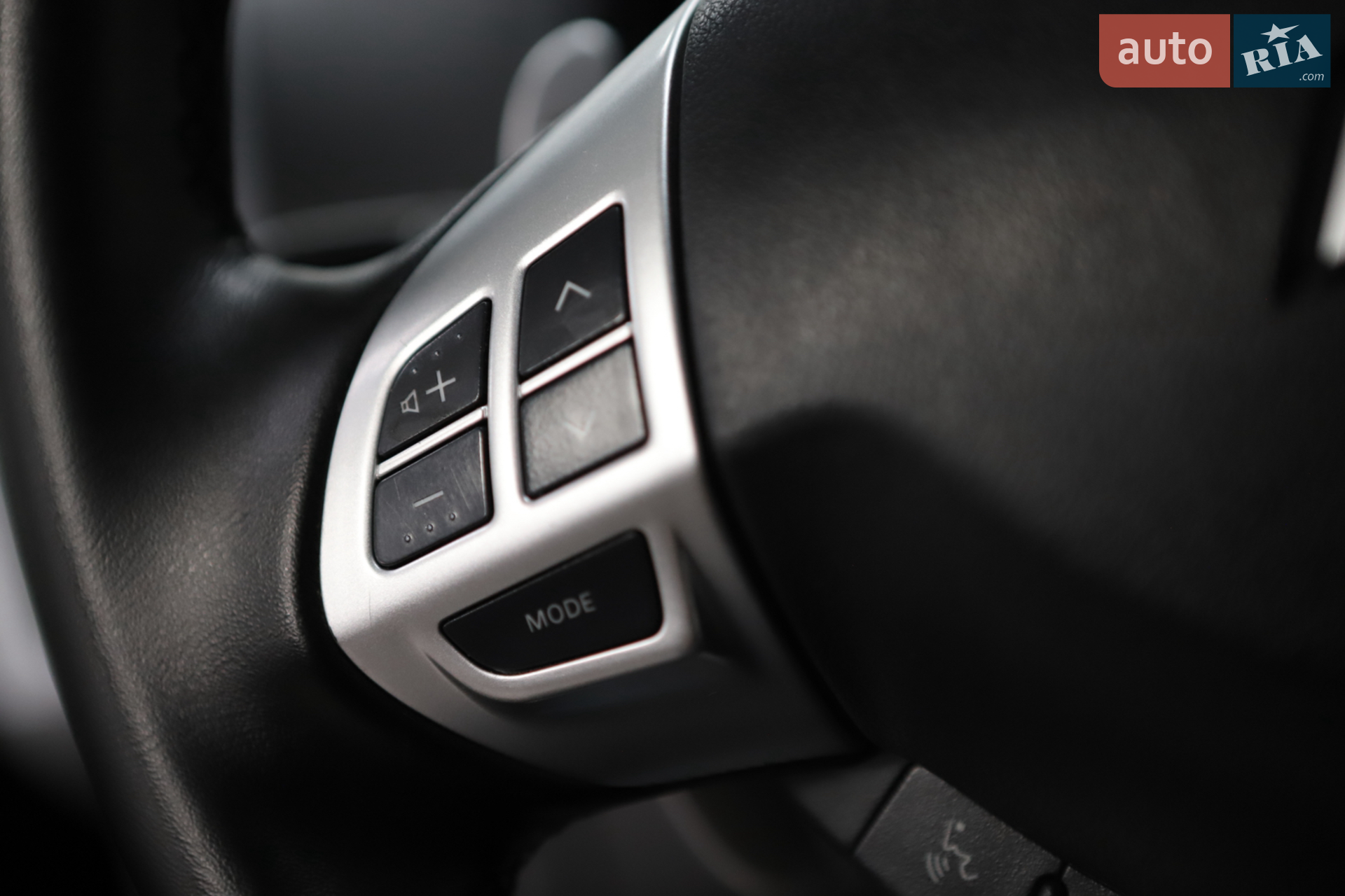 2012 Mitsubishi Outlander - мініатюра 61