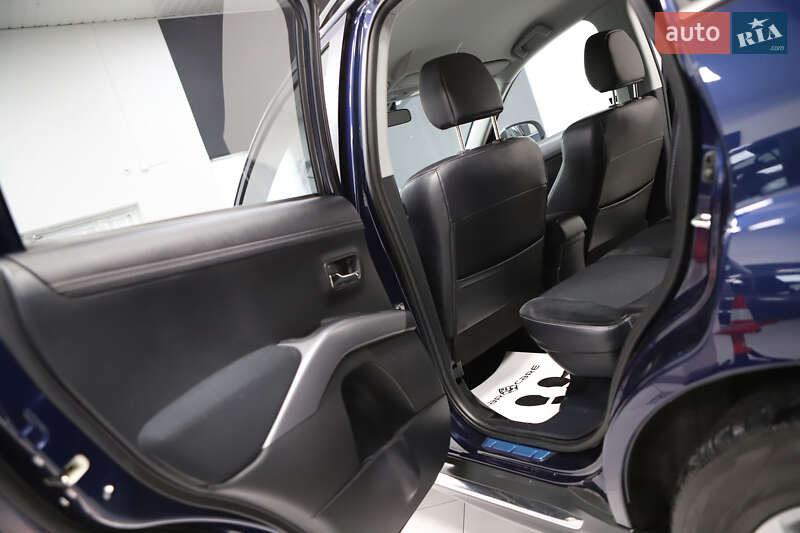 Позашляховик / Кросовер Mitsubishi Outlander 2012 в Дрогобичі