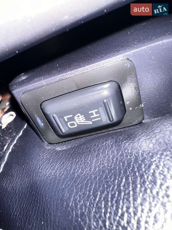 Внедорожник / Кроссовер Mitsubishi Outlander 2013 в Запорожье