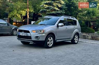 Внедорожник / Кроссовер Mitsubishi Outlander 2009 в 