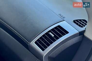 Внедорожник / Кроссовер Mitsubishi Outlander 2009 в 