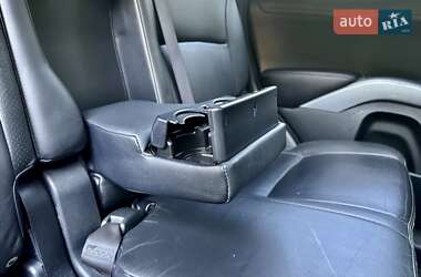 Внедорожник / Кроссовер Mitsubishi Outlander 2009 в 