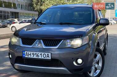 Внедорожник / Кроссовер Mitsubishi Outlander 2009 в 