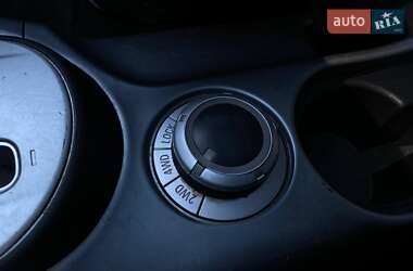 Внедорожник / Кроссовер Mitsubishi Outlander 2009 в 