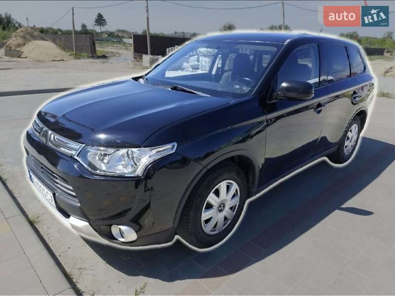 Mitsubishi Outlander 2014
