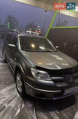 Внедорожник / Кроссовер Mitsubishi Outlander 2005 в Чернигове