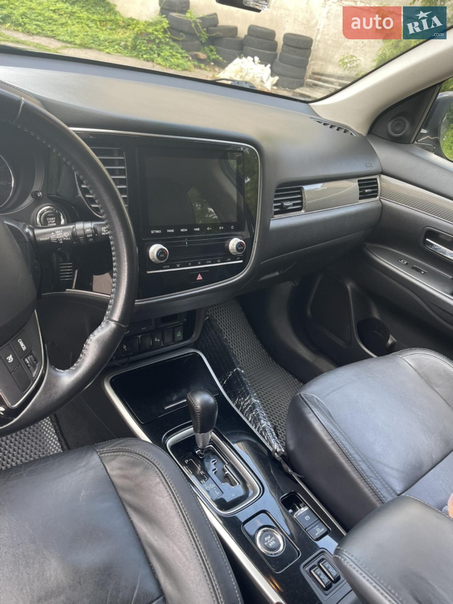 2019 Mitsubishi Outlander - мініатюра 8