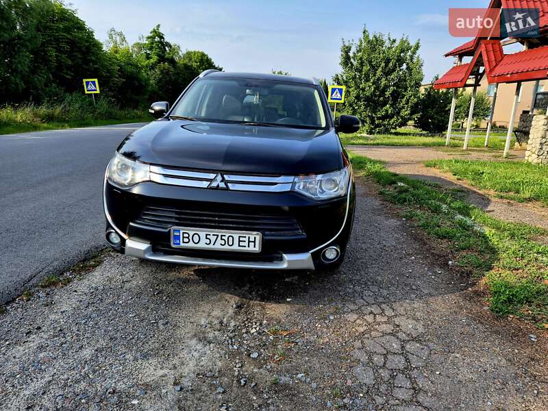 Внедорожник / Кроссовер Mitsubishi Outlander 2014 в Тернополе