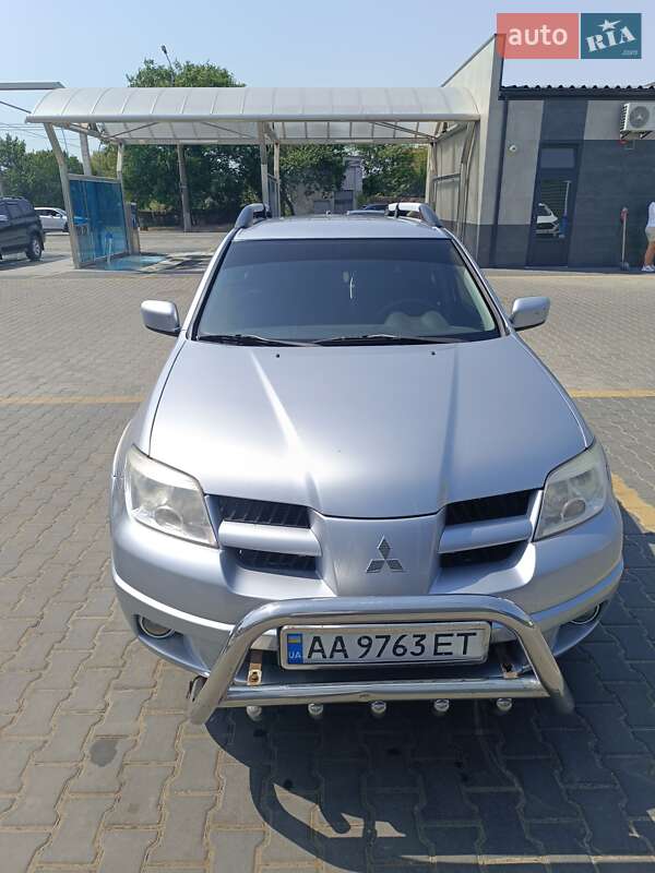 Mitsubishi Outlander 2008