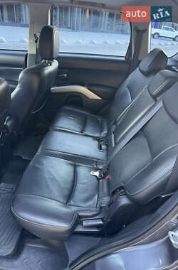 Внедорожник / Кроссовер Mitsubishi Outlander 2007 в 