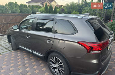 Внедорожник / Кроссовер Mitsubishi Outlander 2018 в Киеве