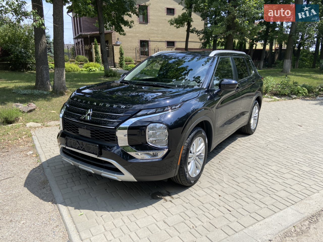 2022 Mitsubishi Outlander - мініатюра 19