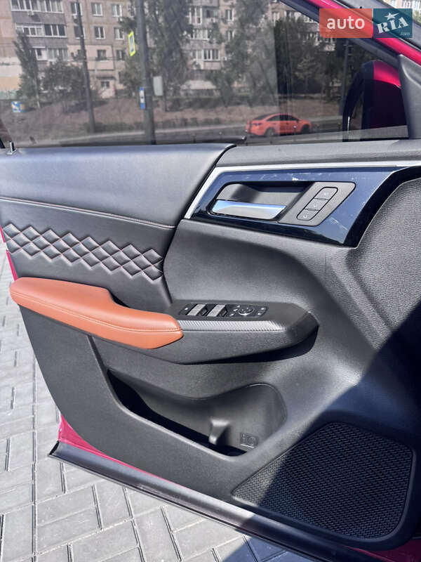 Позашляховик / Кросовер Mitsubishi Outlander 2022 в Івано-Франківську