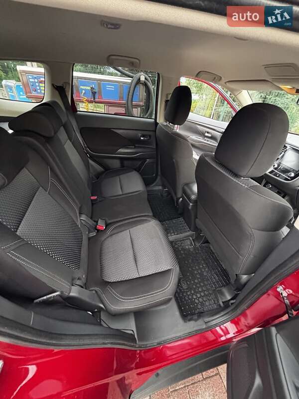 Позашляховик / Кросовер Mitsubishi Outlander 2022 в Вінниці