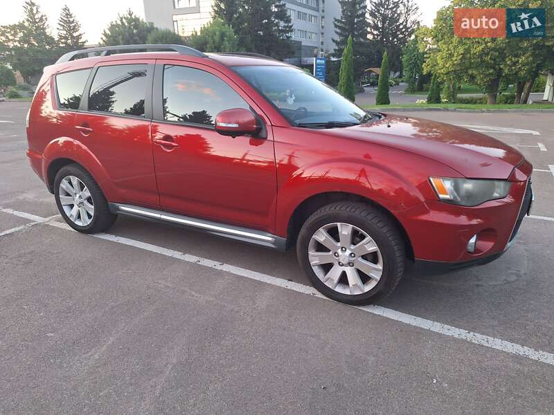 Mitsubishi Outlander 2010