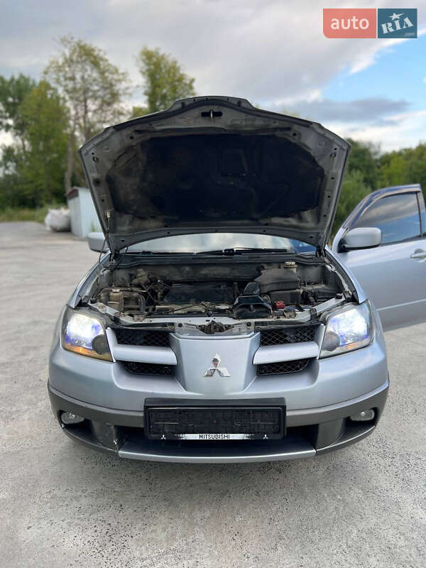 Позашляховик / Кросовер Mitsubishi Outlander 2003 в Дрогобичі фото 3 Позашляховик / Кросовер Mitsubishi Outlander 2003 в Дрогобичі