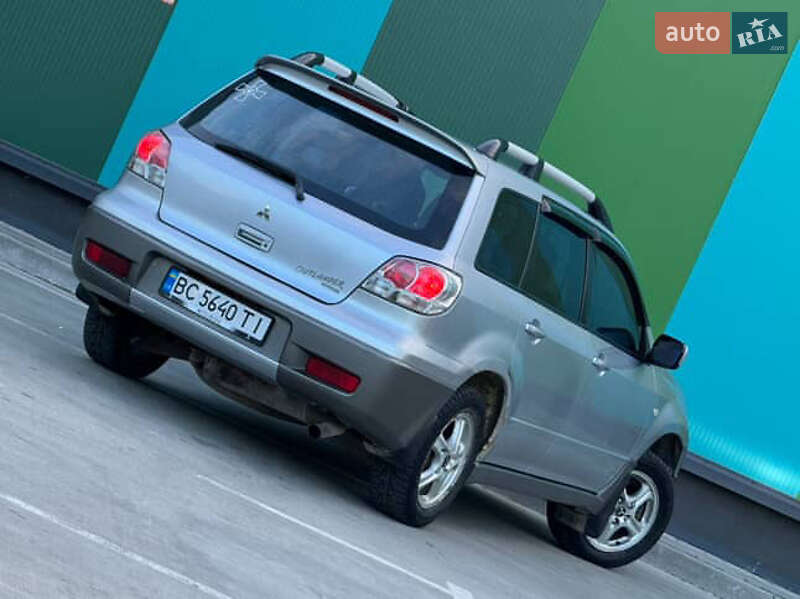 Позашляховик / Кросовер Mitsubishi Outlander 2003 в Дрогобичі фото 25 Позашляховик / Кросовер Mitsubishi Outlander 2003 в Дрогобичі