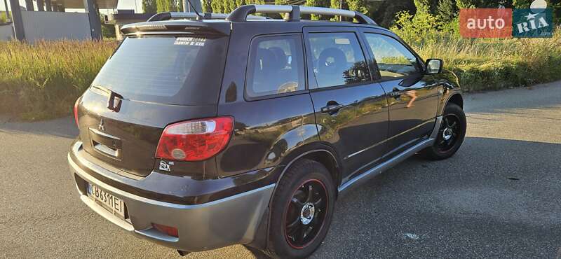 Mitsubishi Outlander 2005