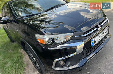 Внедорожник / Кроссовер Mitsubishi Outlander 2017 в Фастове
