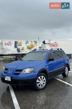 Внедорожник / Кроссовер Mitsubishi Outlander 2003 в Черновцах