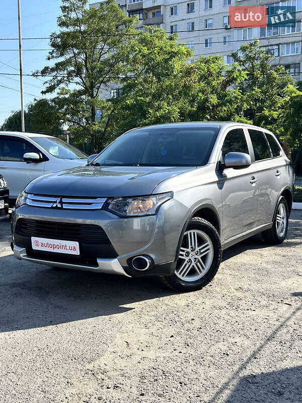 Mitsubishi Outlander 2014