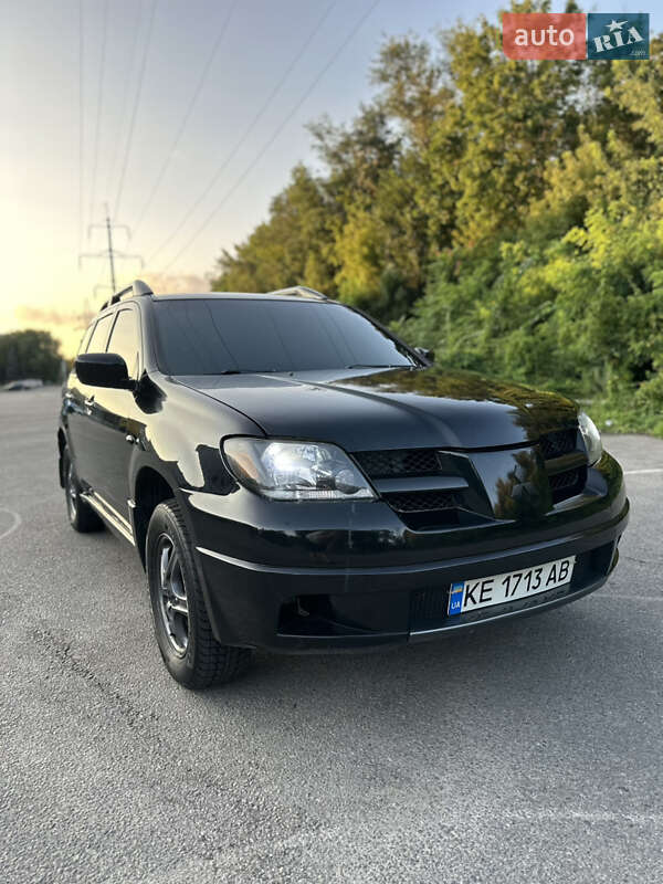 Mitsubishi Outlander 2003