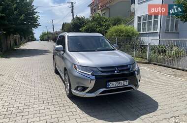 Внедорожник / Кроссовер Mitsubishi Outlander 2018 в Черновцах