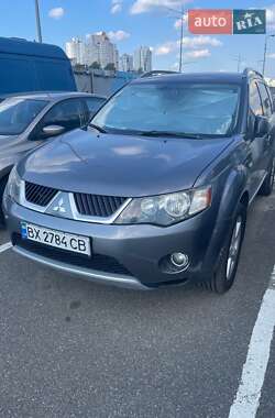 Внедорожник / Кроссовер Mitsubishi Outlander 2008 в Киеве