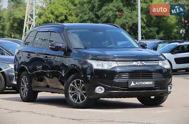 Внедорожник / Кроссовер Mitsubishi Outlander 2012 в Киеве