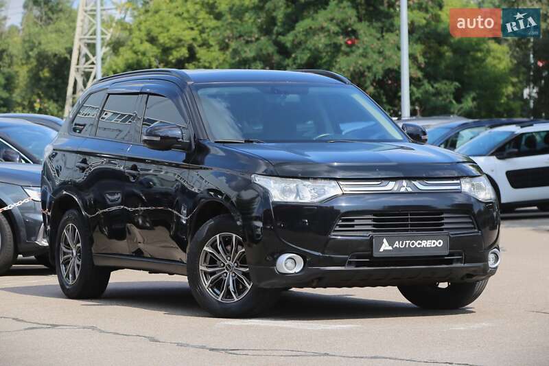 Mitsubishi Outlander 2012