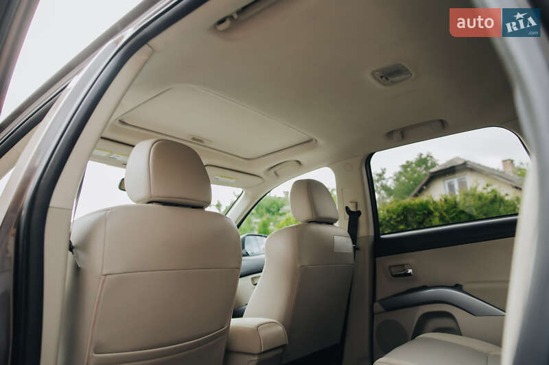 Позашляховик / Кросовер Mitsubishi Outlander 2011 в Бучачі фото 17 Позашляховик / Кросовер Mitsubishi Outlander 2011 в Бучачі