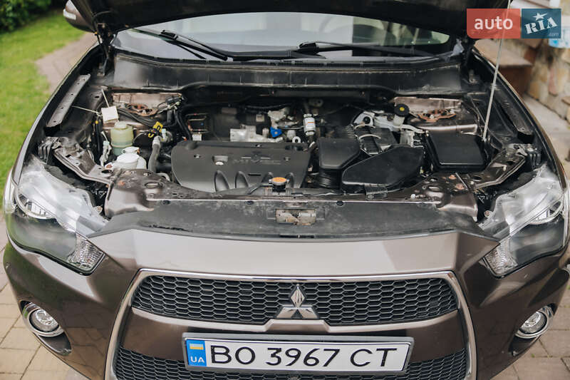 Позашляховик / Кросовер Mitsubishi Outlander 2011 в Бучачі фото 19 Позашляховик / Кросовер Mitsubishi Outlander 2011 в Бучачі